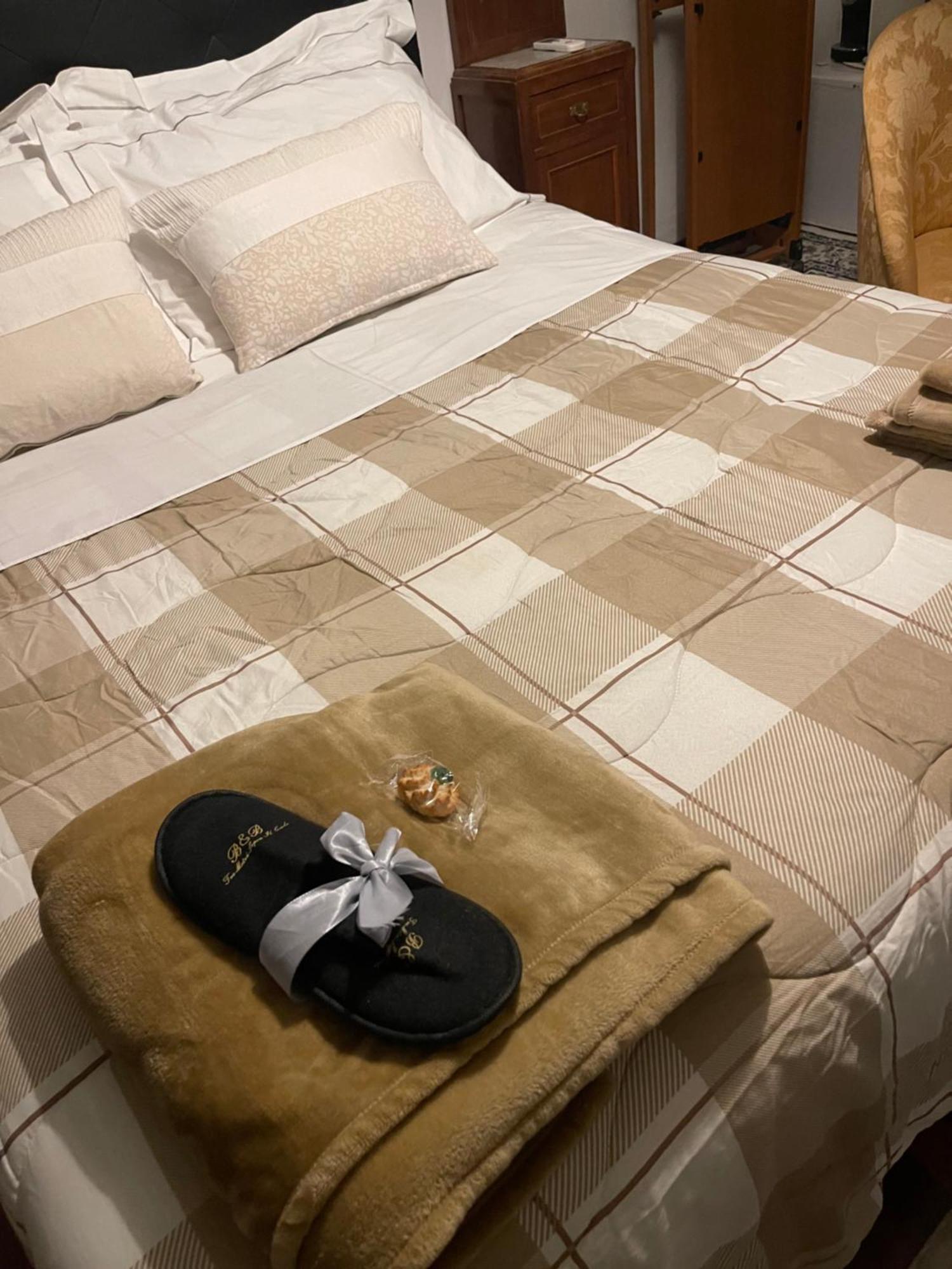 Casa Tipica Siciliana Patronale Home Bedandbreakfast Tremetrisoprailcielo Camere Con Vista, Colazione Interna In Terrazzo Panoramico กัลตาจีโรเน ภายนอก รูปภาพ